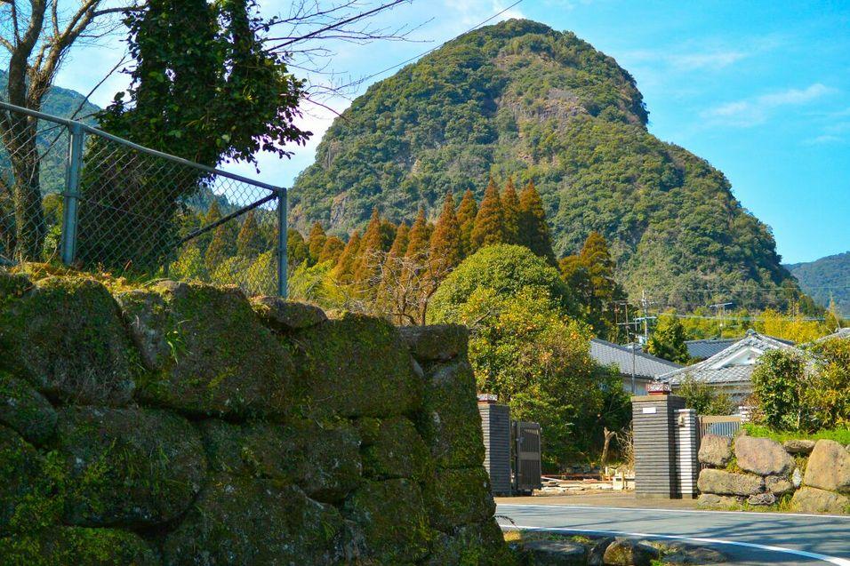 岩剣城
