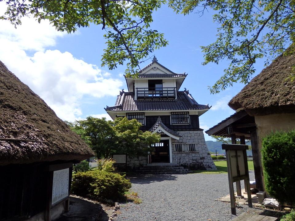 周匝茶臼山城