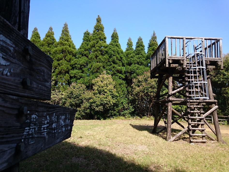 栂牟礼城