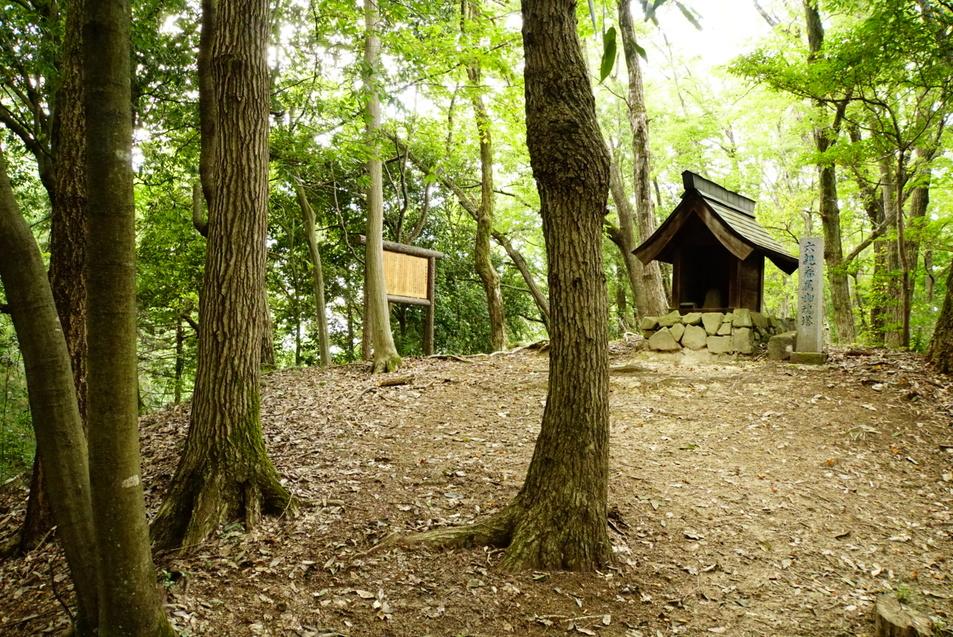 明智長山城