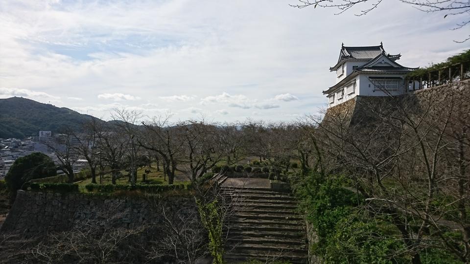 津山城