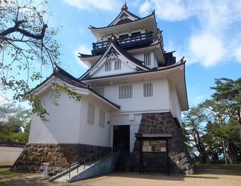 横手城