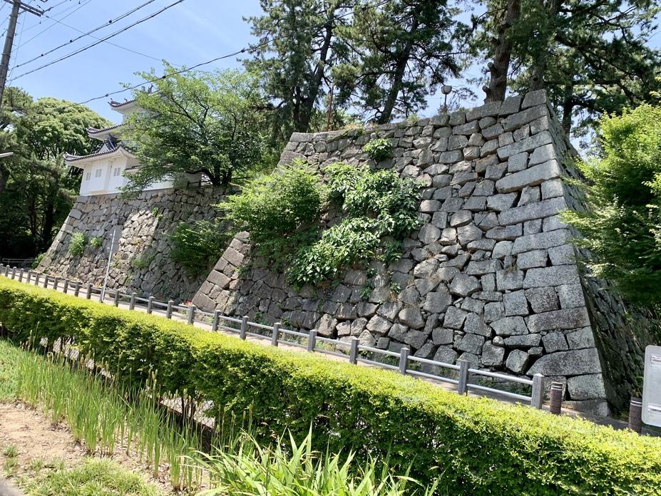 津城