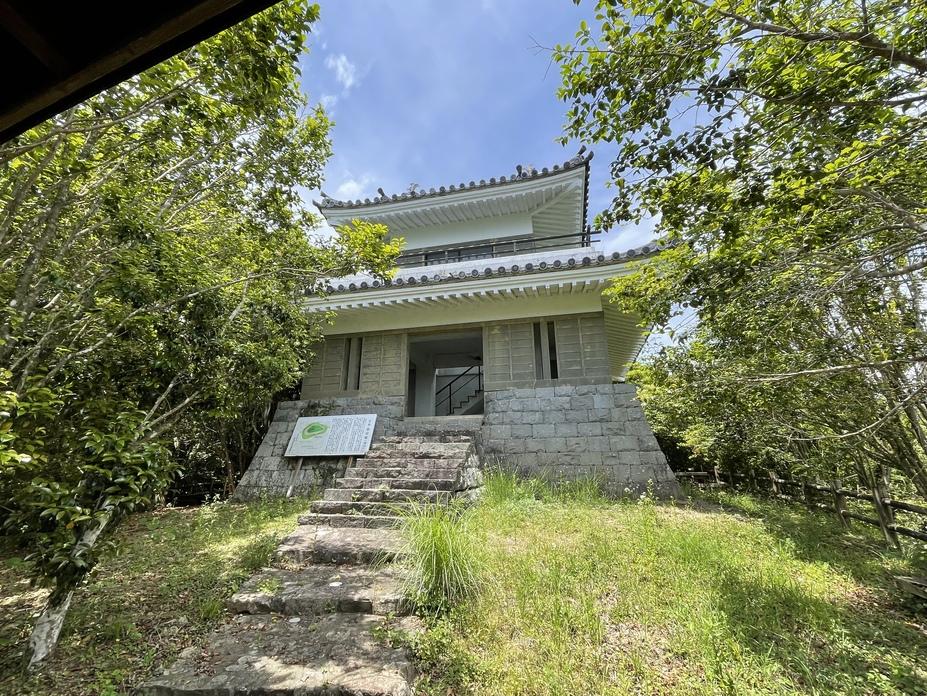 魚目城