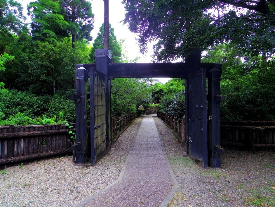 綾城