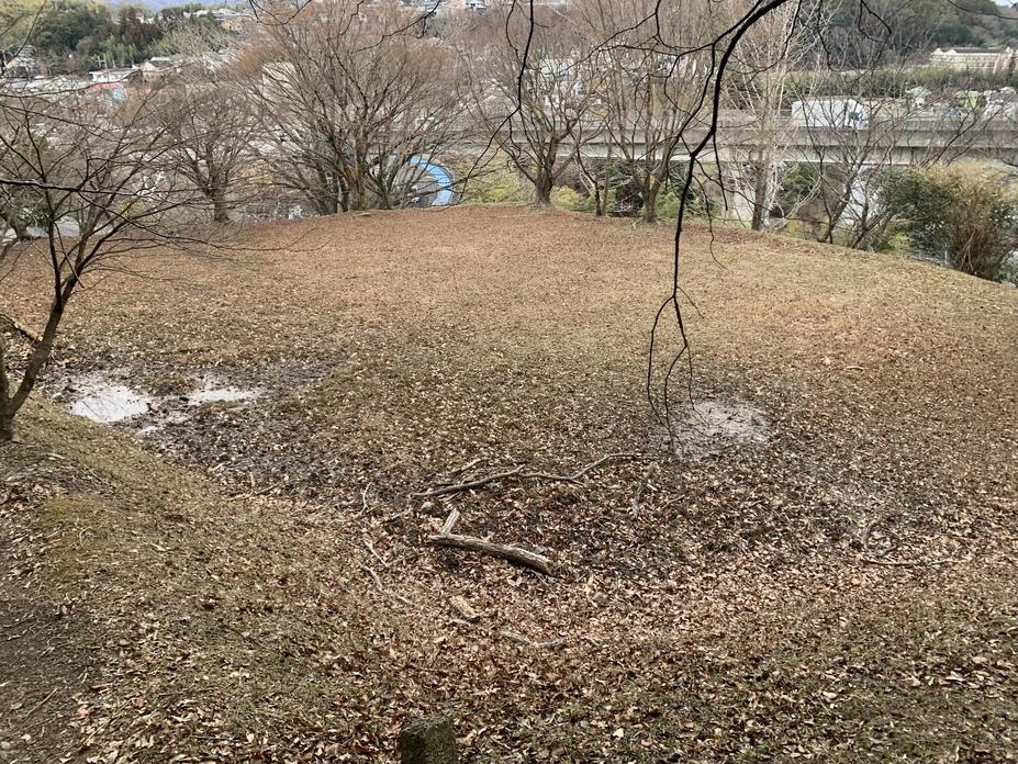山下城