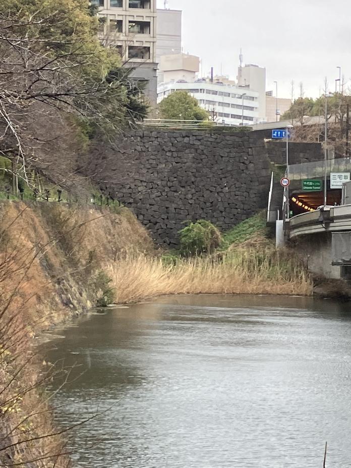 赤坂見附