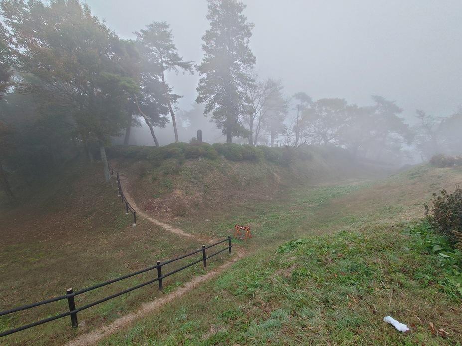 鈴岡城