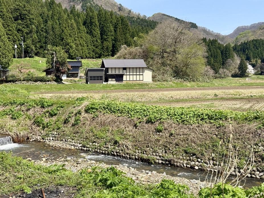 岩井出館